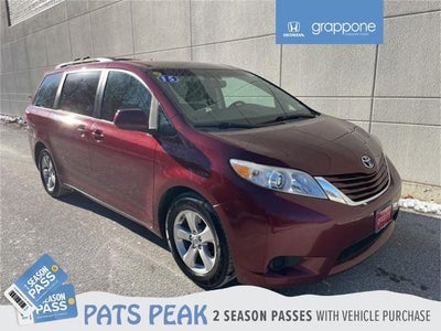 2015 Toyota Sienna LE 7-Passenger Auto Access Seat 4DR Mini-Van