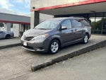 2011 Sienna Thumbnail 4