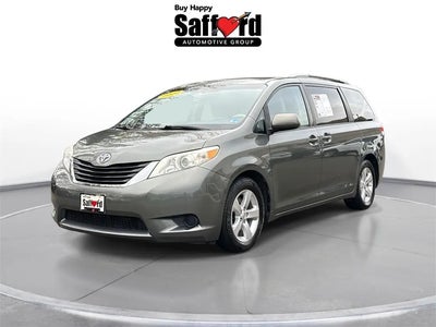 Photo of a 2014 Toyota Sienna LE 7-Passenger Auto Access Seat 4DR Mini-Van for sale