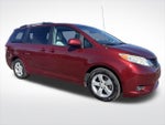 2011 Sienna Thumbnail 1