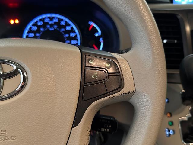 2012 Toyota Sienna - $8,901