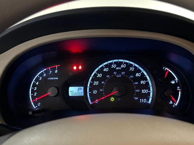 2012 Toyota Sienna - $8,901