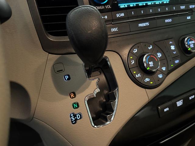 2012 Toyota Sienna - $8,901