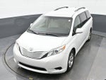 2015 Sienna Thumbnail 36