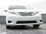 2015 Sienna Thumbnail 43