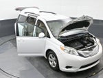 2015 Sienna Thumbnail 46
