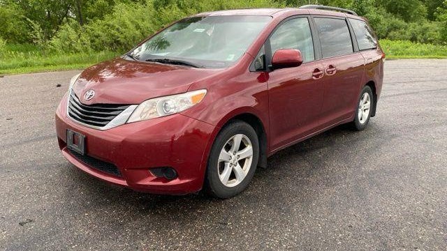 2011 Toyota Sienna LE 8-Passenger