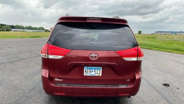 2011 Toyota Sienna LE 8-Passenger