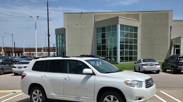 Preowned 2010 Toyota Highlander SE for Sale