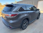 2016 Highlander Thumbnail 8