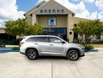 2016 Highlander Thumbnail 6