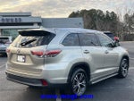 2016 Highlander Thumbnail 3