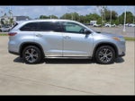 2016 Highlander Thumbnail 5