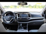 2016 Highlander Thumbnail 27