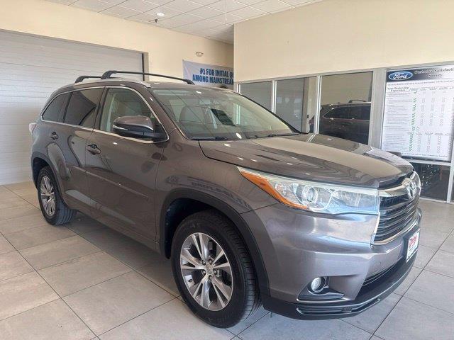 2015 Toyota Highlander - $20,926
