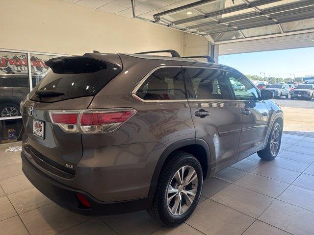 2015 Toyota Highlander - $20,926