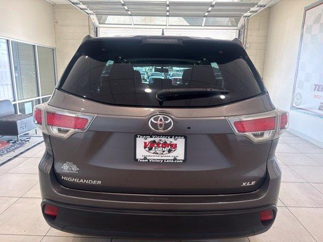 2015 Toyota Highlander - $20,926