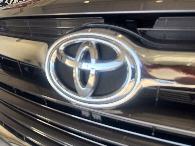 2015 Toyota Highlander - $20,926