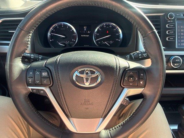 2015 Toyota Highlander - $20,926