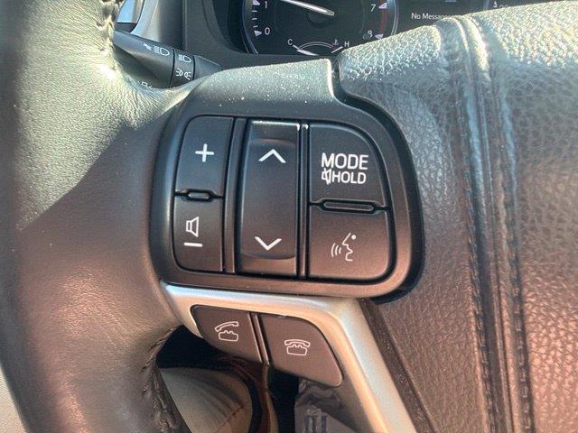2015 Toyota Highlander - $20,926