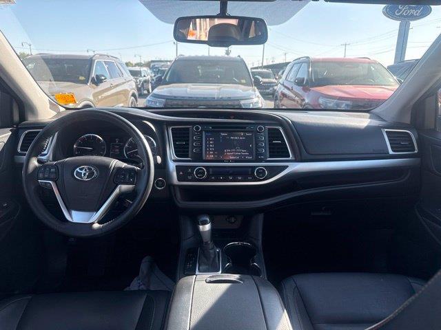 2015 Toyota Highlander - $20,926