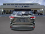 2016 Highlander Thumbnail 4
