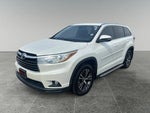 2016 Highlander Thumbnail 3