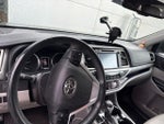 2016 Highlander Thumbnail 10