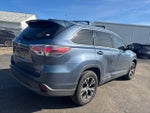 2016 Highlander Thumbnail 9