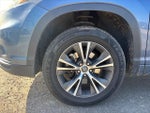 2016 Highlander Thumbnail 14