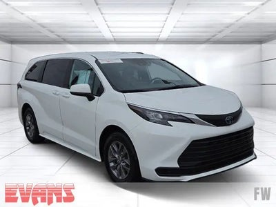 Photo of a 2025 Toyota Sienna LE 8-Passenger 4DR Mini-Van for sale