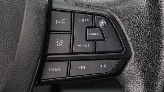 2025 Toyota Sienna LE 8-Passenger