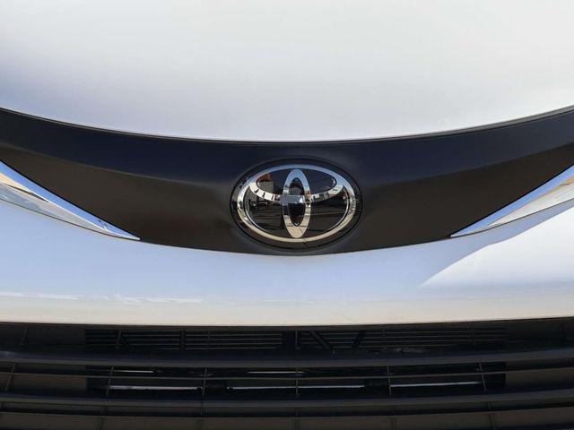 2026 Toyota Sienna - $75,163
