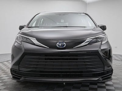 Photo of a 2024 Toyota Sienna LE 8-Passenger 4DR Mini-Van for sale