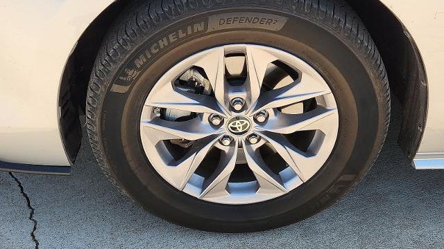 2021 Toyota Sienna LE 8-Passenger