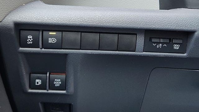 2021 Toyota Sienna LE 8-Passenger