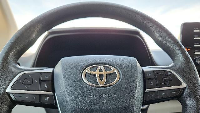 2021 Toyota Sienna LE 8-Passenger