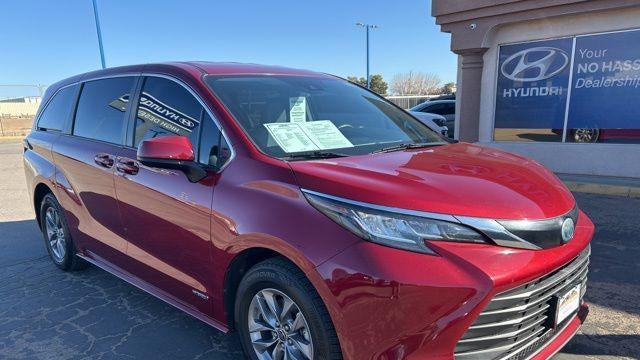 Preowned 2021 Toyota Sienna LE 8-Passenger for Sale