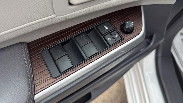 2024 Toyota Sienna LE 8-Passenger