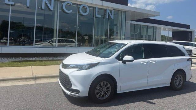 Preowned 2024 Toyota Sienna LE 8-Passenger for Sale