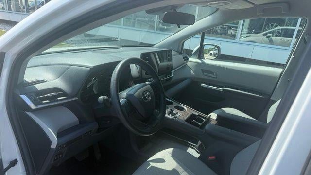 2024 Toyota Sienna LE 8-Passenger
