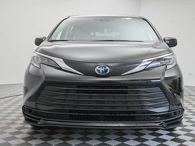 Photo of a 2024 Toyota Sienna LE 8-Passenger 4DR Mini-Van for sale