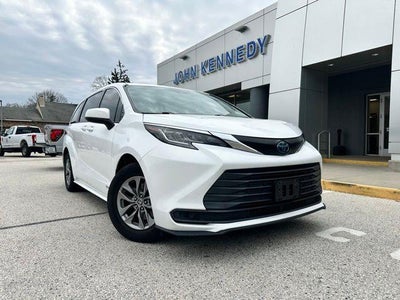 2021 Toyota Sienna LE 8-Passenger 4DR Mini-Van