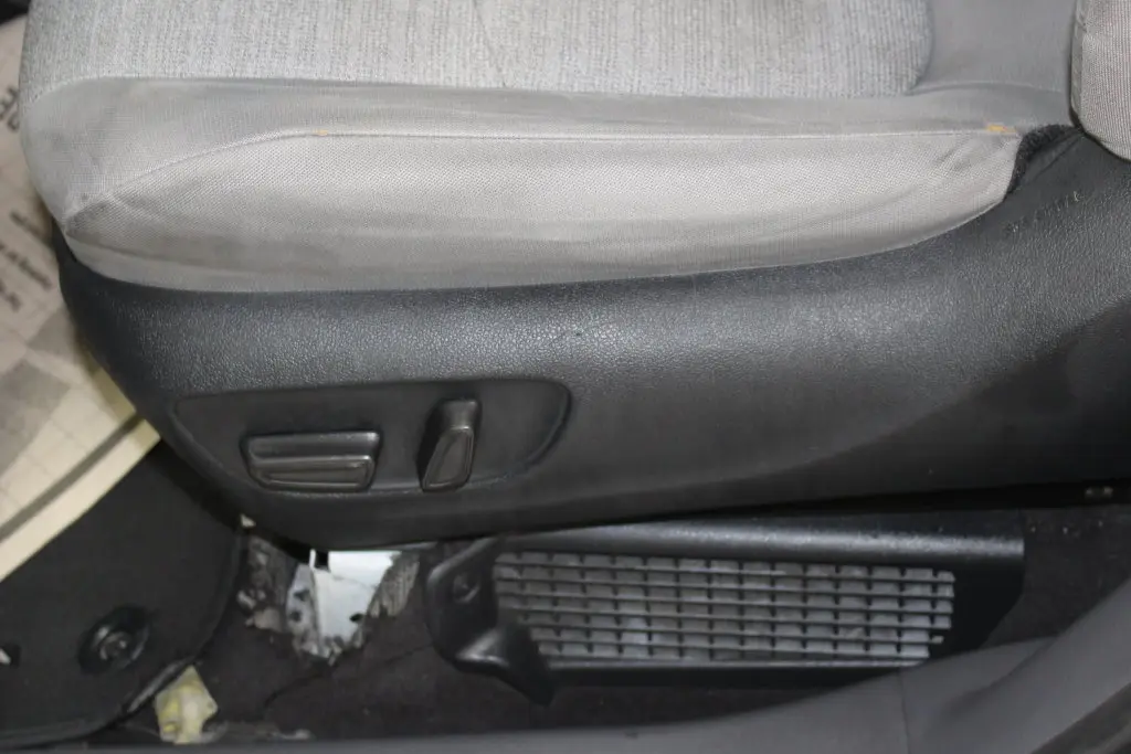 2022 Toyota Sienna - $29,998