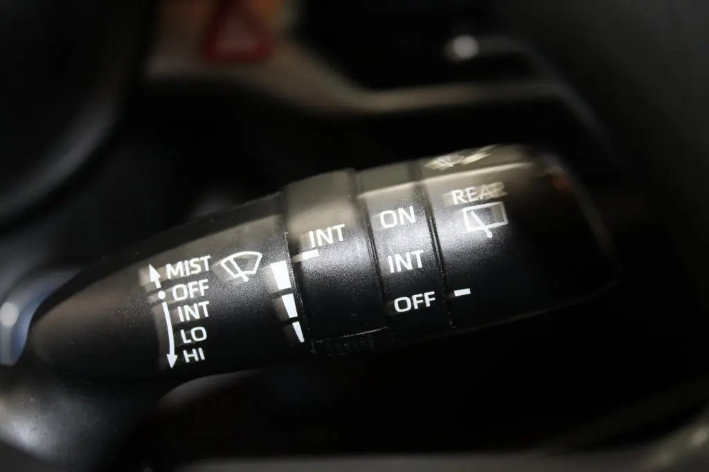 2022 Toyota Sienna - $29,998