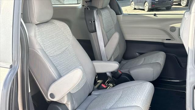 2024 Toyota Sienna LE 8-Passenger