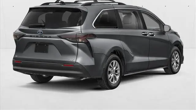 2026 Toyota Sienna LE 8-Passenger