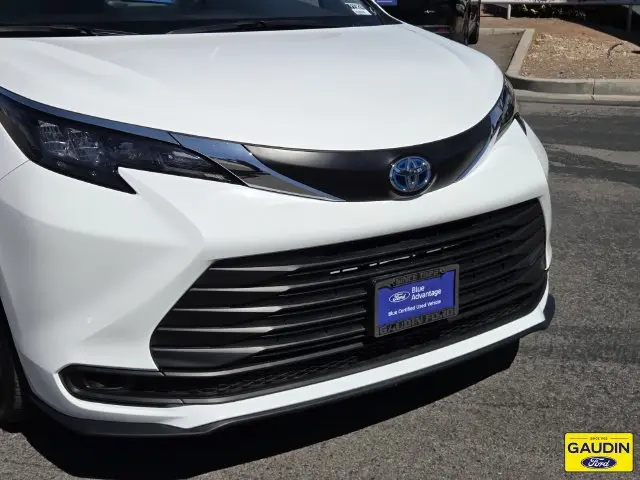 2025 Toyota Sienna - $41,777