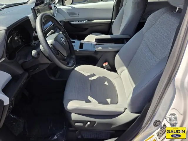 2025 Toyota Sienna - $41,777