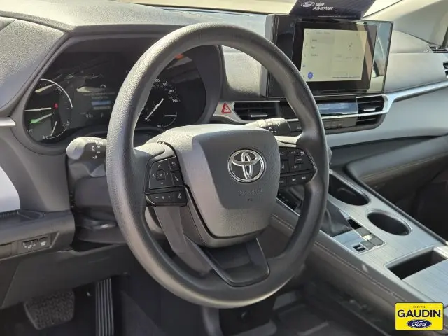 2025 Toyota Sienna - $41,777